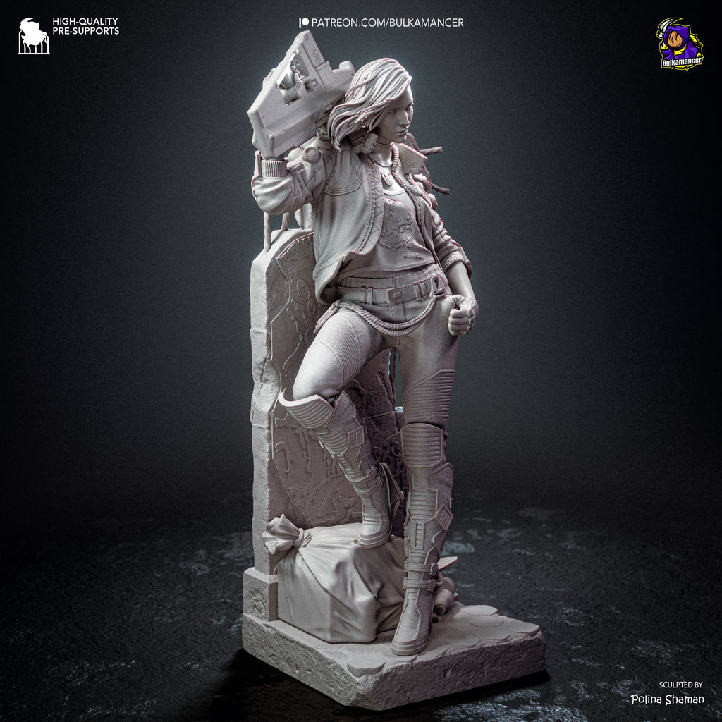 Valerie – resin collector statue unpainted full view 2