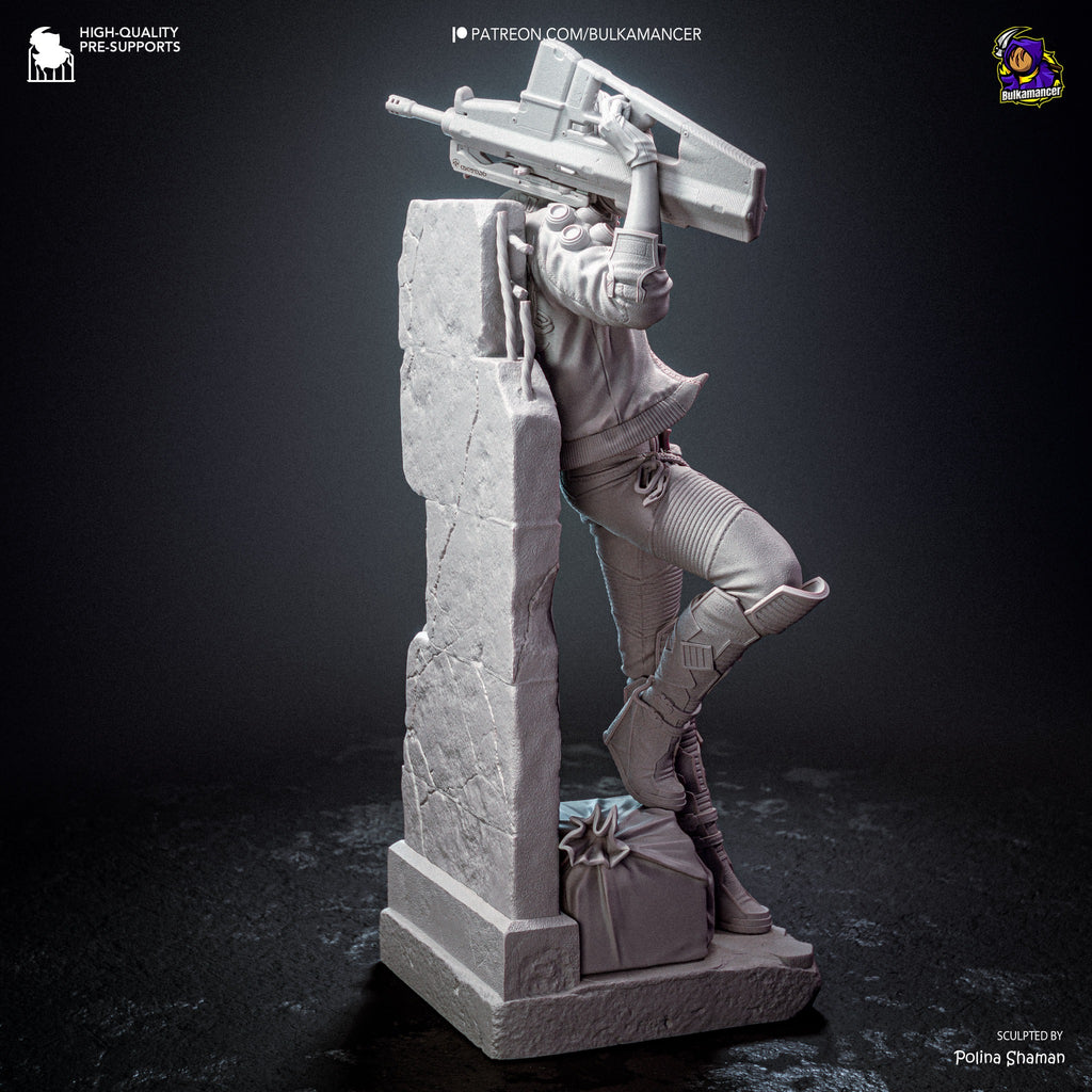 Valerie – resin collector statue unpainted rear view